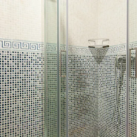 Bbarcelona Gaudi Avenue Flats Barselona